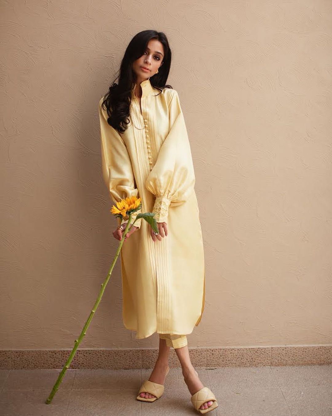 nadia khan dresses designs Nadia Khan looks effortlessly chic in Lulusar Shop the look now from: https://bit.ly/3fb8yi8 #lulusaronline #celebspotted #ootd