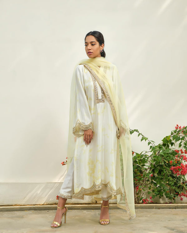 Nadia Khan Amaya Collection '23 -  Ara Set