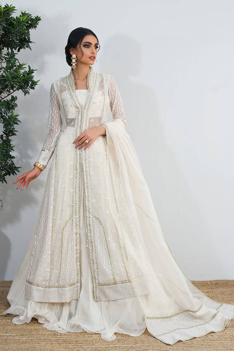 Shop Off White Lakhnavi Three Tiered Lehenga Set Festive Wear Online at  Best Price | Cbazaar