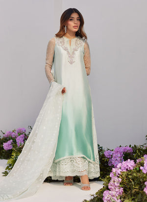 Zaza '24 - Solene Aqua Ombre Embellished Column Shirt With Embroidered Kalidaar Slip