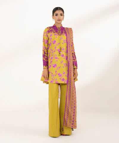 Lawn '24 - 2 Piece - Embroidered Lawn Suit 0U2Dedy24V12