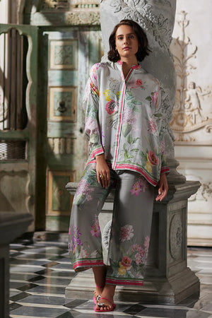 Resort Wear '25 - Grey Serenity
