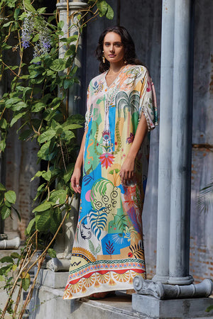 Resort Wear '25 - Tassel Grace