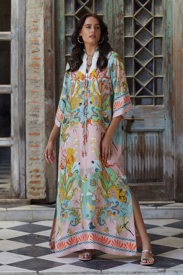 Resort Wear '25 - Artistic Grace