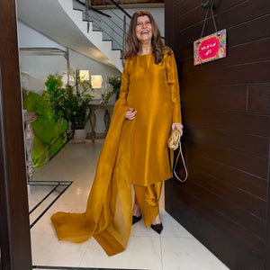 Personalised '25 - Rubina Ashraf In Mustard-Sharp Cut, Classic Roots