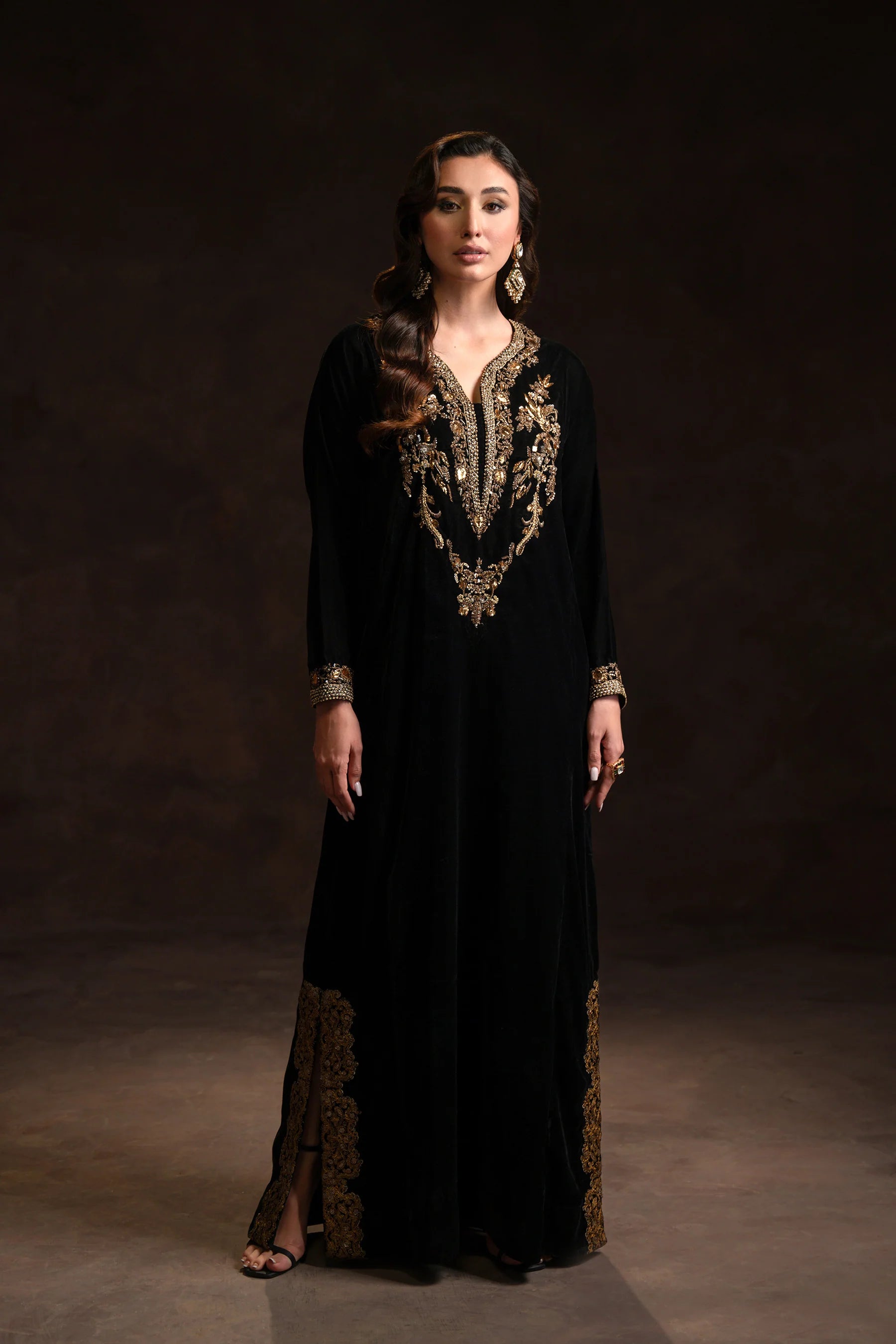 Discover more than 69 velvet kaftan dress super hot