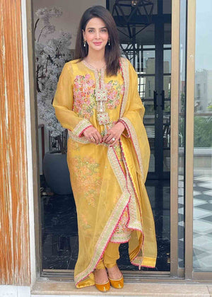 Celebrity Diaries - Luxury Pret - Saba Qamar-Rai Ec-98