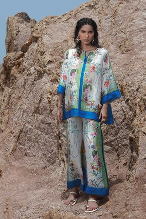 Resort Wear '25 - Tropical Tapestry