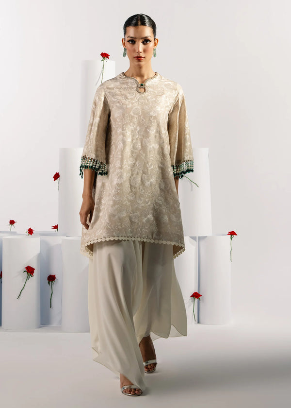 Sia '25 - Vanilla Beige