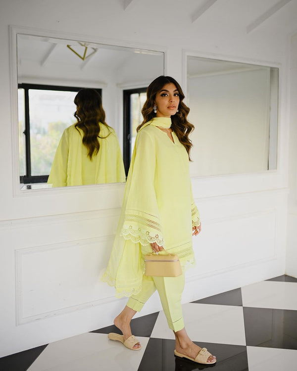 Luxury Linens Ii '23 - Lemonade