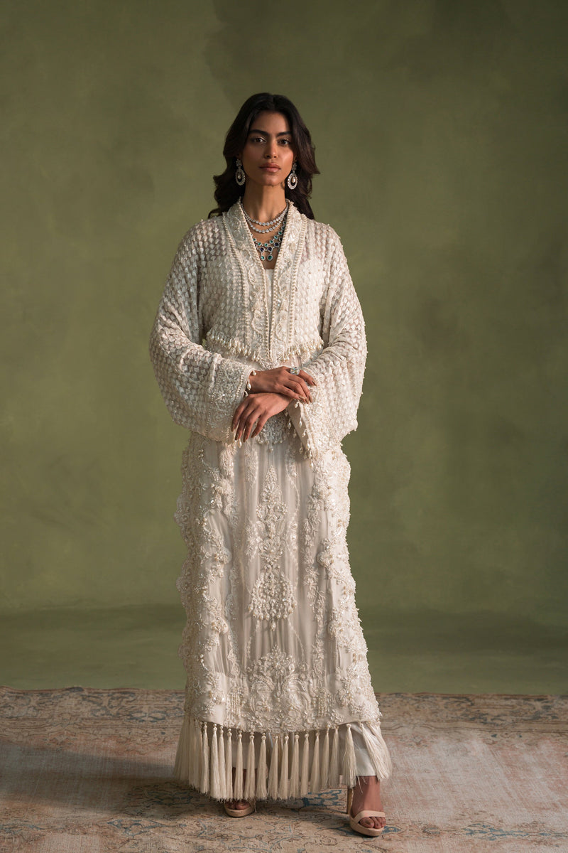 Ammara Khan Jade '24 - PEARL WHITE MAGIC (D-14)