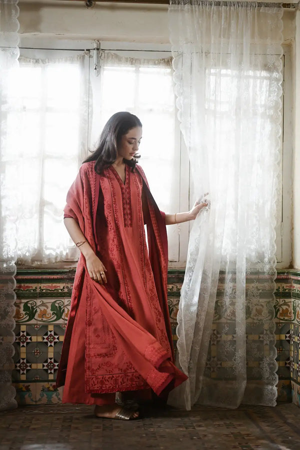 A/W Pret '25 - PEACHY PINK LUXURY EMBROIDERED KARANDI 3PCS SET (NPA3-25447)