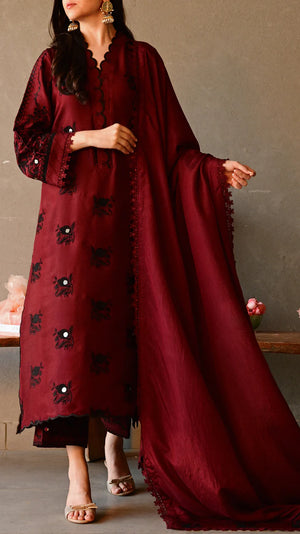 Eira '26 - Lumi Kurta, Embroidered Izaar & Dupatta