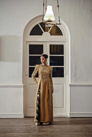 Fasana-e-Yasmin Formals '26 - Gold Lamé Long Embellished Kameez with Jamawar Dhaka Pajama
