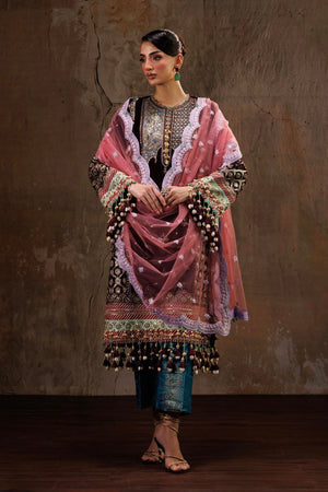 Winter Luxury '26 - V261-001-CX