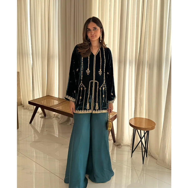 Festive Velvets '25 - Vera (RTS)