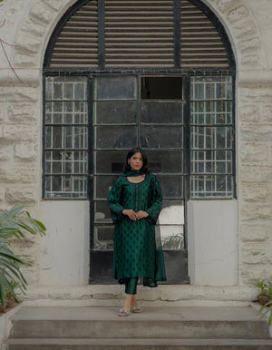 Lea Eid Edit '25 - Zuri