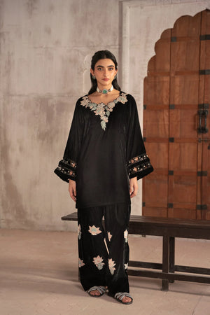 Velvet Collection '25 - Black Pearl