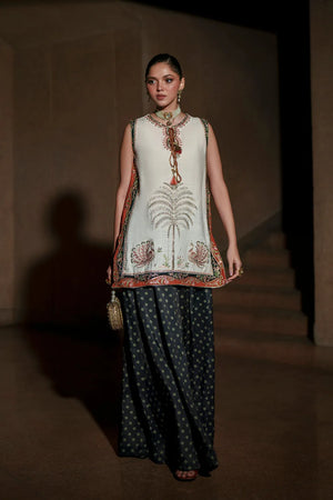 Boutique Collection SS '26 Drop II - EMBROIDERED SUIT | E1028/104/002
