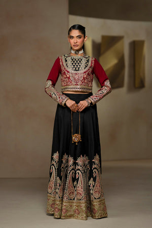 Women Boutique '26 - EMBROIDERED SUIT | E1261-104-901