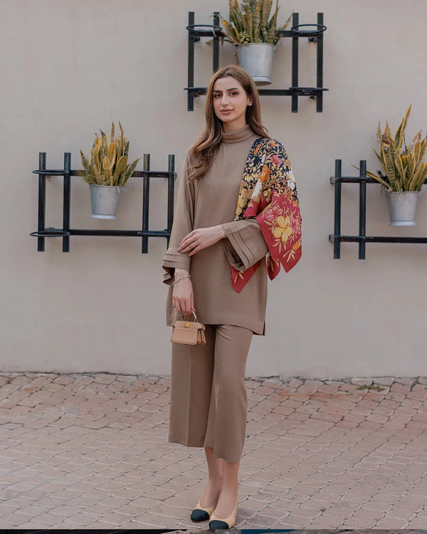 New In '25 - Etoupe Cowl Set