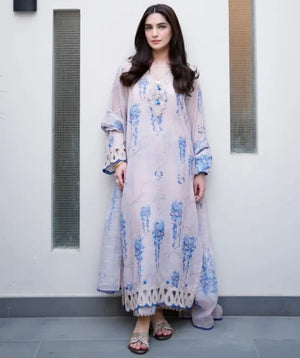Summer Lawn '26 - Azure Breeze