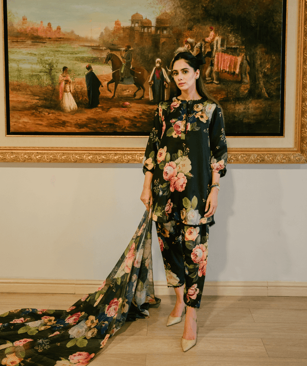 Huma Dilnawaz Fall Winter '23 - Moment in the Spotlight outfit in Black