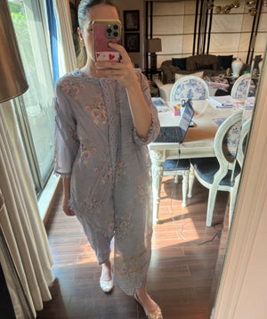 Summer Lawn '25 - Serenity Blue Floral Bunches (Short)