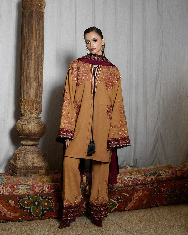 Karandi Unstitched AW 25 - Edit III - Zrov