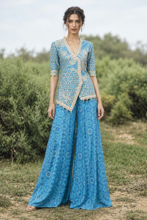Winter Festive '26 - Isra