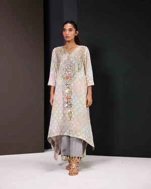 Luxury Pret – Fall '25 - Taniya