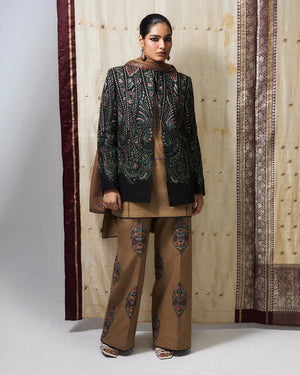 Khaddar Pret '26 - Najma Coat
