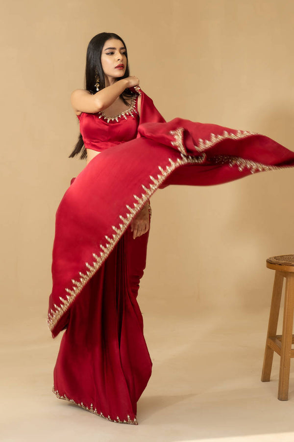 Farida Hasan Luxe Pret '22 - MAROON SARI